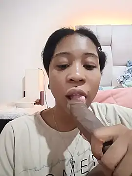 Snapshot of Zaira_Rose_ chatting on June 12, 2026, 11:02 pm Zaira Rose online show from June 12, 2026, 11:02 pm