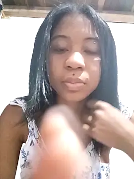 Snapshot of Zaira_Rose_ chatting on October 12, 2025, 3:19 am Zaira Rose online show from October 12, 2025, 3:19 am