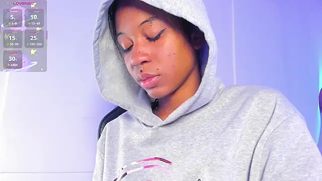 Snapshot of Zaira_Rose_ chatting on October 8, 2025, 2:51 pm Zaira Rose online show from October 8, 2025, 2:51 pm