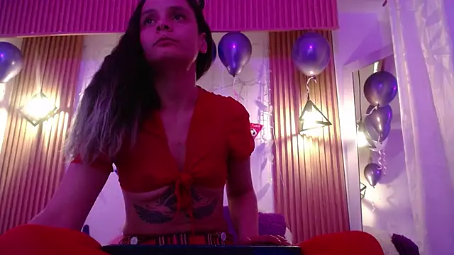 Ariasmithog online show from July 19, 2026, 6:33 am