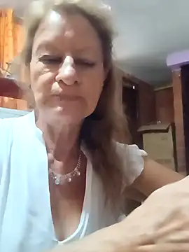 Snapshot of MaryLunna chatting on February 16, 2025, 6:54 pm MaryLunna online show from February 16, 2025, 6:54 pm