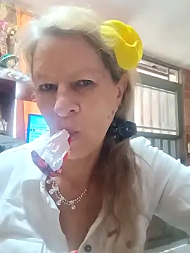 Snapshot of MaryLunna chatting on February 14, 2025, 7:12 pm MaryLunna online show from February 14, 2025, 7:12 pm
