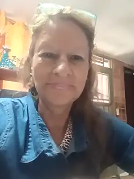 Snapshot of MaryLunna chatting on March 15, 2025, 6:43 pm MaryLunna online show from March 15, 2025, 6:43 pm