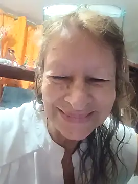 Snapshot of MaryLunna chatting on February 23, 2025, 11:25 pm MaryLunna online show from February 23, 2025, 11:25 pm
