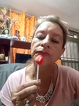 Snapshot of MaryLunna chatting on February 6, 2025, 7:07 pm MaryLunna online show from February 6, 2025, 7:07 pm