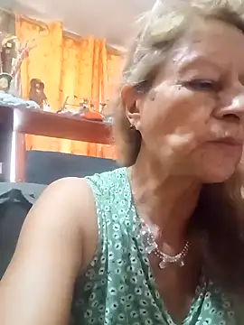 Snapshot of MaryLunna chatting on February 19, 2025, 8:31 pm MaryLunna online show from February 19, 2025, 8:31 pm