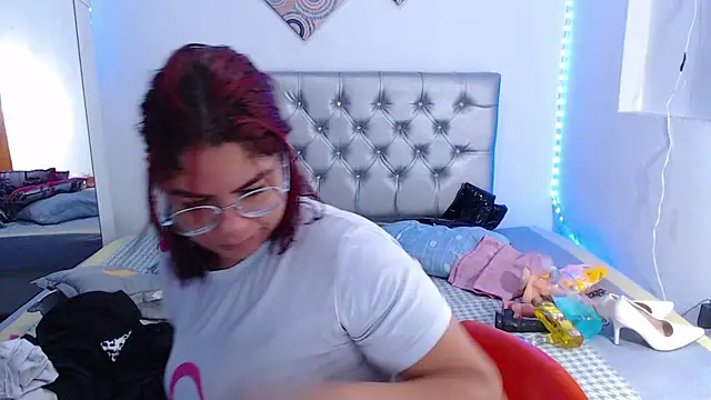 hornny cougar online show from March 12, 2025, 8:09 pm