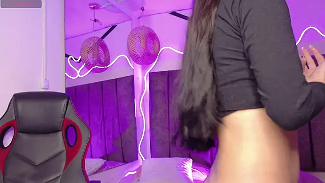 violet thomson online show from September 26, 2025, 12:45 pm