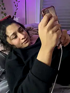 Snapshot of Cristinasunny chatting on December 14, 2025, 11:49 am Cristinasunny online show from December 14, 2025, 11:49 am