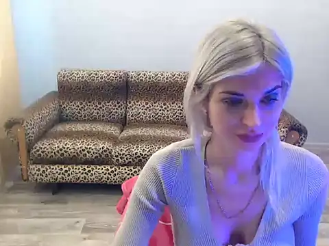 Snapshot of SexyBeatriice chatting on November 2, 2025, 8:08 am SexyBeatriice online show from November 2, 2025, 8:08 am