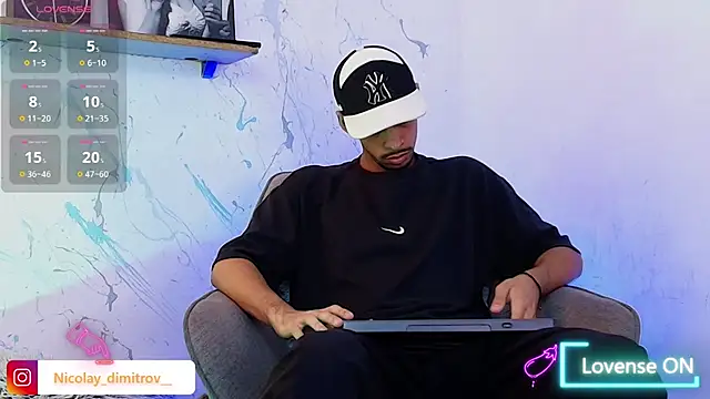 Snapshot of Sam_culhane chatting on October 23, 2025, 4:55 am Sam culhane online show from October 23, 2025, 4:55 am