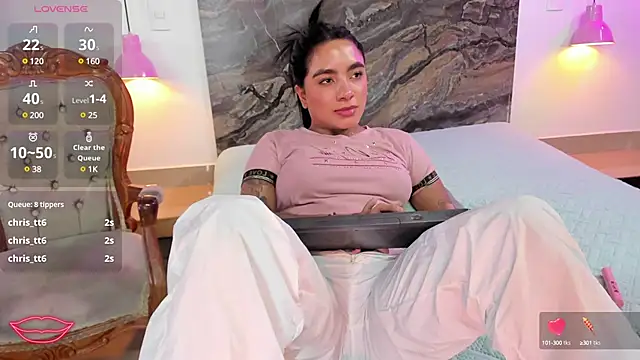 Snapshot of Estefy_gomez09 chatting on March 11, 2025, 9:34 am Estefy gomez09 online show from March 11, 2025, 9:34 am