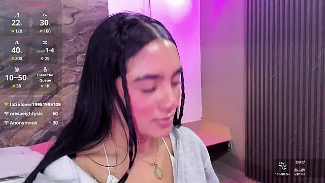 Snapshot of Estefy_gomez09 chatting on March 14, 2025, 9:46 am Estefy gomez09 online show from March 14, 2025, 9:46 am