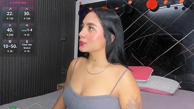 Snapshot of Estefy_gomez09 chatting on November 14, 2025, 3:43 am Estefy gomez09 online show from November 14, 2025, 3:43 am