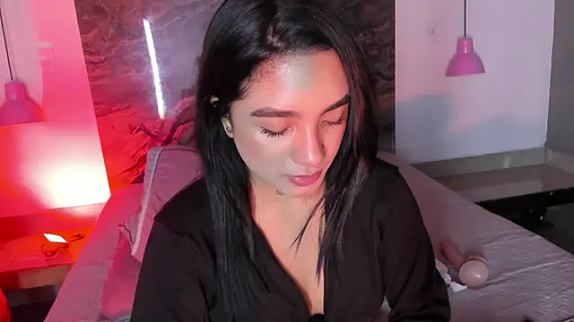 Snapshot of Estefy_gomez09 chatting on February 25, 2025, 9:53 am Estefy gomez09 online show from February 25, 2025, 9:53 am