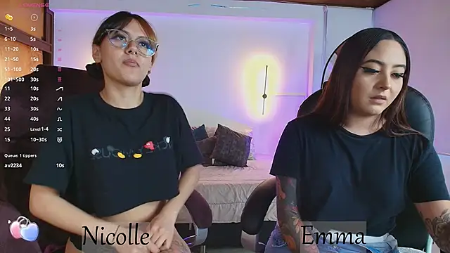  Emma11 online show from March 3, 2025, 10:42 pm