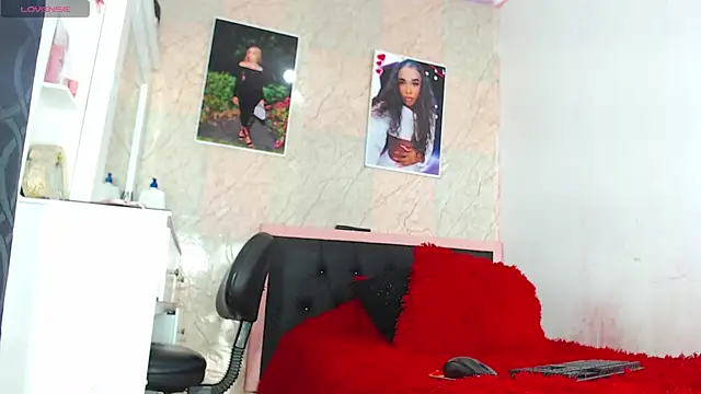 k stormi  online show from April 23, 2026, 4:52 pm