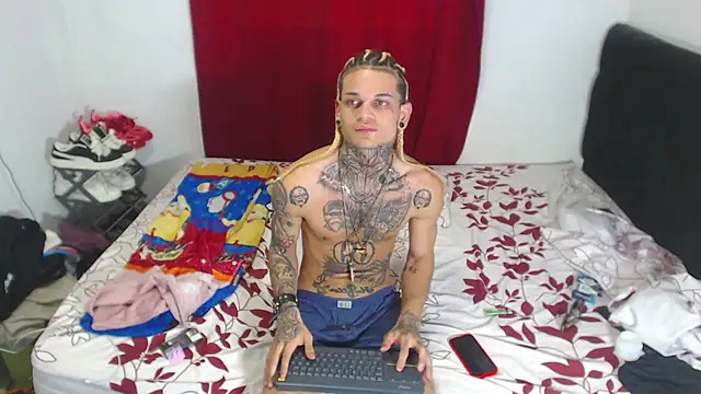 hot man05 online show from February 5, 2025, 12:38 pm