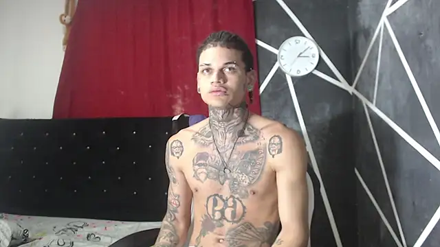 Snapshot of hot_man05 chatting on October 11, 2025, 10:22 pm hot man05 online show from October 11, 2025, 10:22 pm