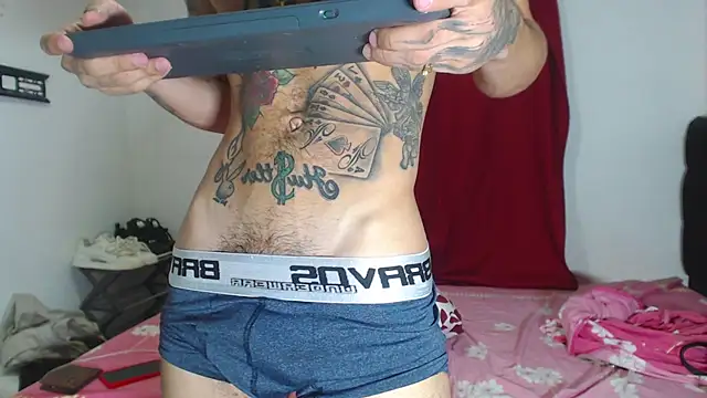hot man05 online show from January 28, 2025, 5:00 am