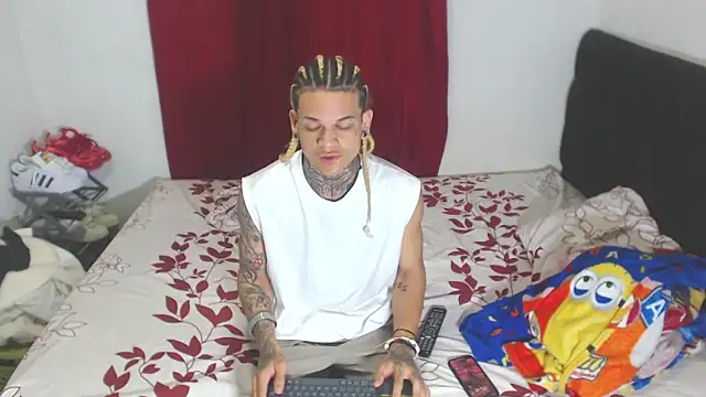 hot man05 online show from February 18, 2025, 11:30 pm