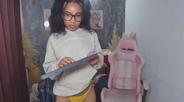 dulcetaylorss online show from February 27, 2025, 3:59 pm