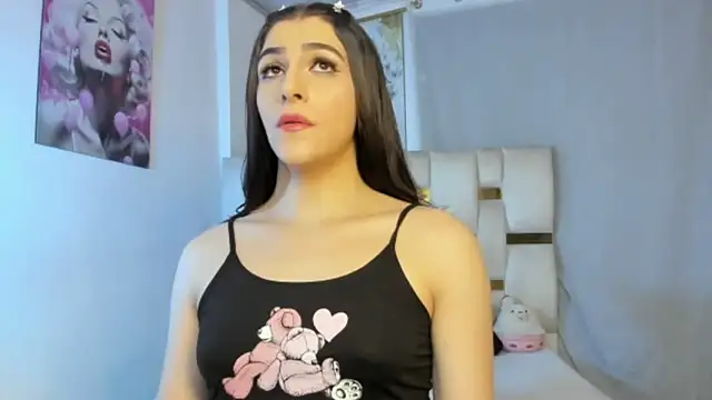 Snapshot of beautiful_doll088 chatting on February 6, 2026, 12:28 am beautiful doll088 online show from February 6, 2026, 12:28 am