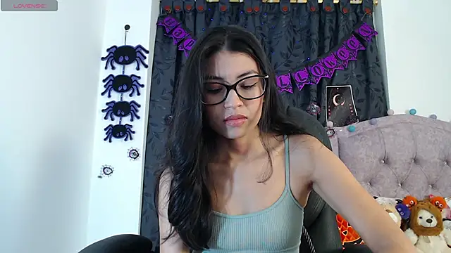 Snapshot of ellajonz chatting on October 11, 2025, 10:44 pm ellajonz online show from October 11, 2025, 10:44 pm