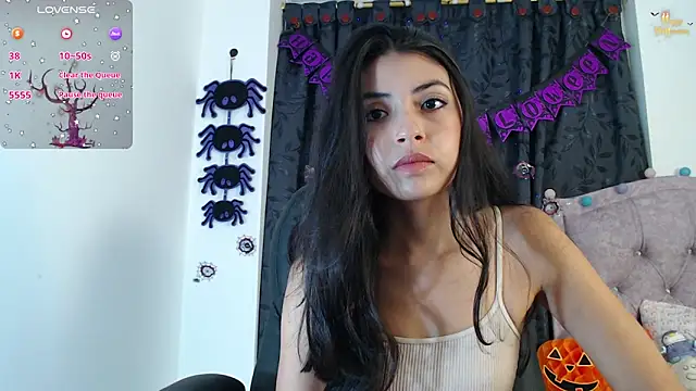 Snapshot of ellajonz chatting on October 30, 2025, 12:31 am ellajonz online show from October 30, 2025, 12:31 am