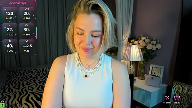 Nikki Kai online show from October 20, 2025, 12:45 am