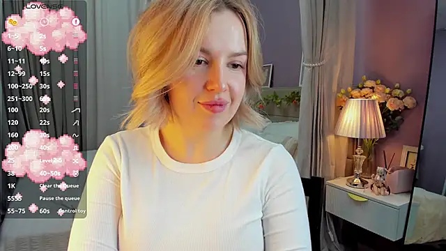 Nikki Kai online show from February 3, 2026, 6:40 am