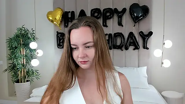 Snapshot of JaniceCollins chatting on October 10, 2025, 2:45 am JaniceCollins online show from October 10, 2025, 2:45 am