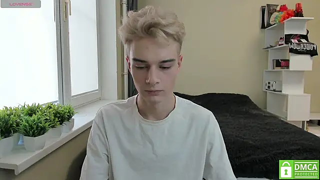 avegothy- online show from March 11, 2025, 10:07 am