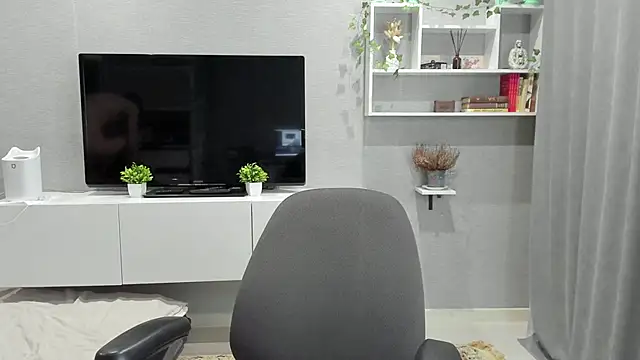 avegothy- online show from January 31, 2025, 2:49 pm