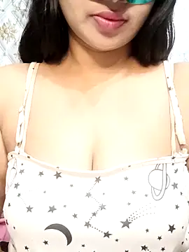 Sweety4u97 online show from October 22, 2025, 5:29 am