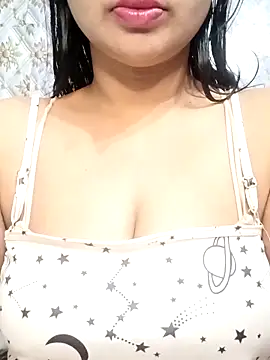 Sweety4u97 online show from November 10, 2025, 11:21 pm