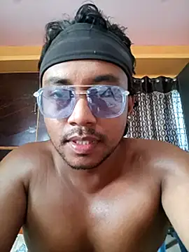 bigcock thick online show from June 14, 2026, 2:24 am