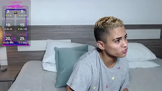 Snapshot of Liiamthompson chatting on March 18, 2026, 9:45 am Liiamthompson online show from March 18, 2026, 9:45 am