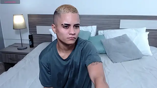 Snapshot of Liiamthompson chatting on March 11, 2026, 9:25 am Liiamthompson online show from March 11, 2026, 9:25 am