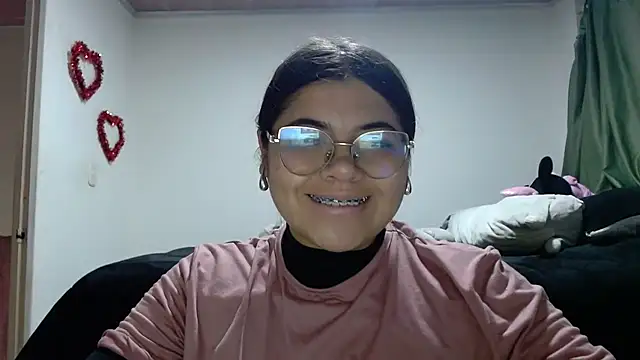 Snapshot of viccky_vick chatting on November 3, 2025, 11:52 pm viccky vick online show from November 3, 2025, 11:52 pm