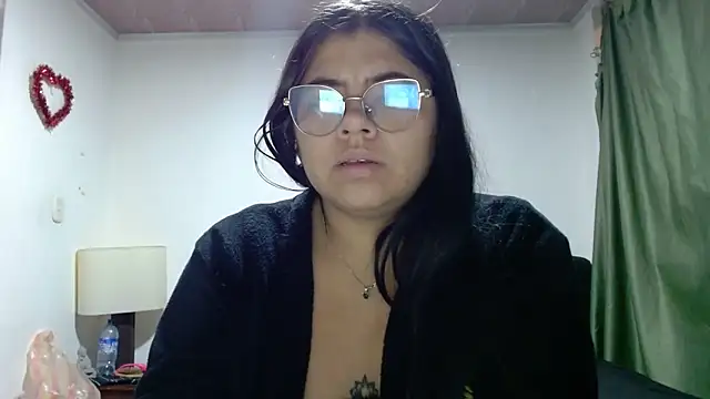 Snapshot of viccky_vick chatting on October 17, 2025, 3:21 am viccky vick online show from October 17, 2025, 3:21 am