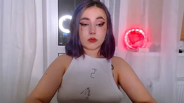 Snapshot of purplewitch chatting on October 24, 2025, 8:41 pm purplewitch online show from October 24, 2025, 8:41 pm