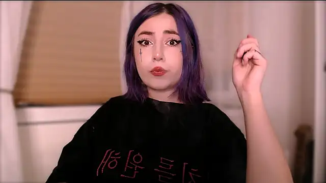 Snapshot of purplewitch chatting on October 12, 2025, 2:40 pm purplewitch online show from October 12, 2025, 2:40 pm