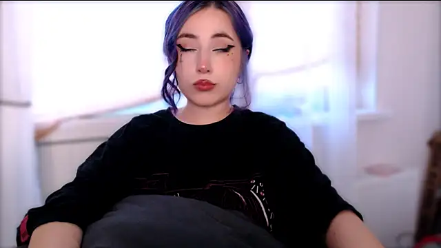 Snapshot of purplewitch chatting on October 16, 2025, 3:04 am purplewitch online show from October 16, 2025, 3:04 am