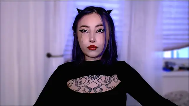 Snapshot of purplewitch chatting on October 11, 2025, 12:50 pm purplewitch online show from October 11, 2025, 12:50 pm