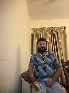 SoloChill online show from April 27, 2026, 10:30 pm