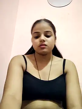 Snapshot of RAYI_123 chatting on October 10, 2025, 6:14 am RAYI 123 online show from October 10, 2025, 6:14 am