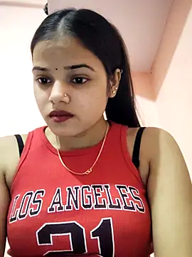 Snapshot of RAYI_123 chatting on December 4, 2025, 6:23 am RAYI 123 online show from December 4, 2025, 6:23 am