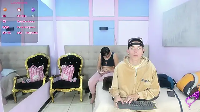 SimonAndJocelyn online show from September 9, 2025, 2:48 pm