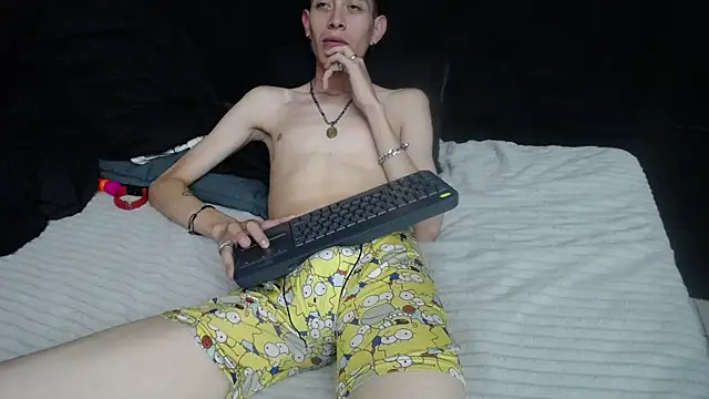 SimonAndJocelyn online show from February 11, 2025, 2:57 pm